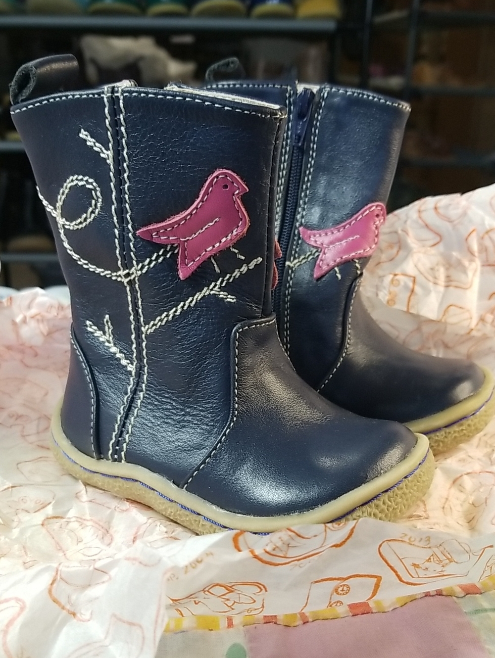 Livie & Luca Navy Leather Boots with Pink Bird Appliques Size 4 Pio Pio Boots